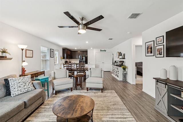 Building Photo - 7408 Bluebell Ln
