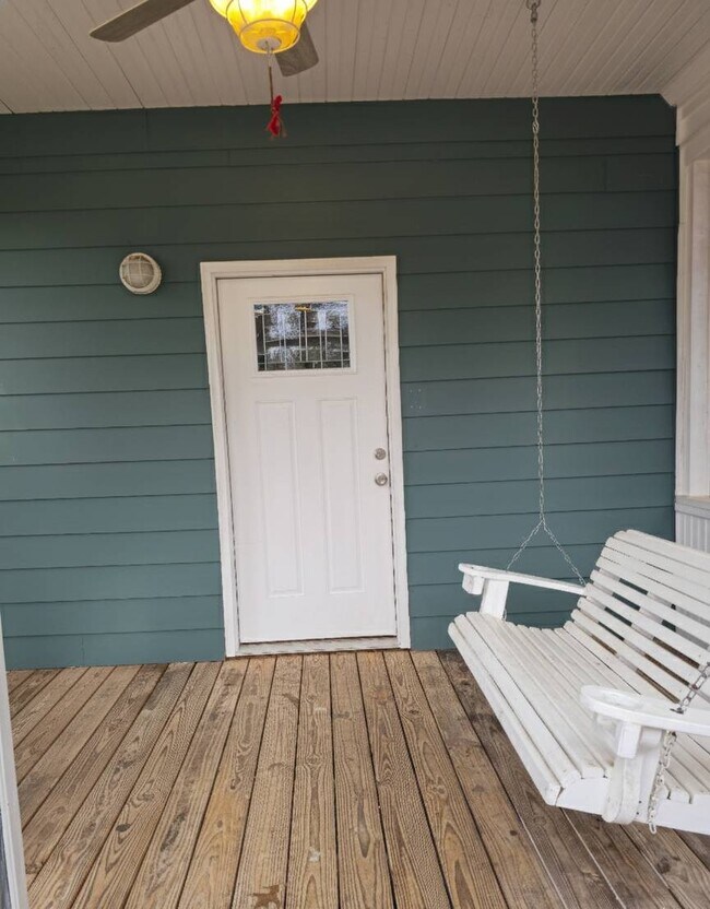 Foto del edificio - 402 Laurel St