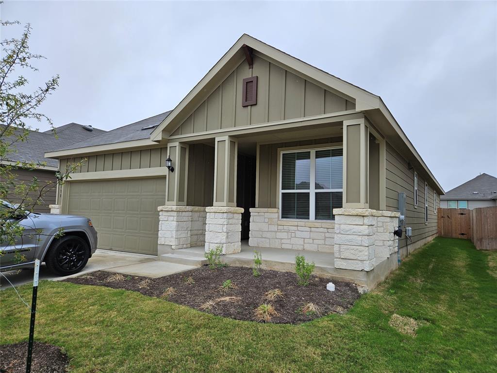 Foto principal - 138 Sugarberry Dr