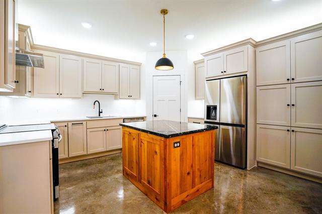 Building Photo - 108 Cardinal Wds