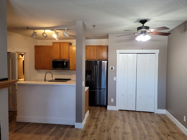 Building Photo - 8358 Kimball Dr