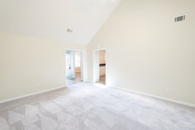 Building Photo - 3 Bedroom 2 Bath Ranch in Evans