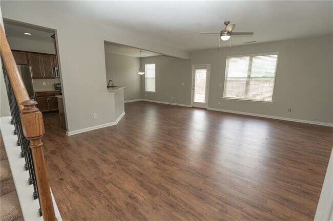 Building Photo - 369 Hardy Water Dr SE