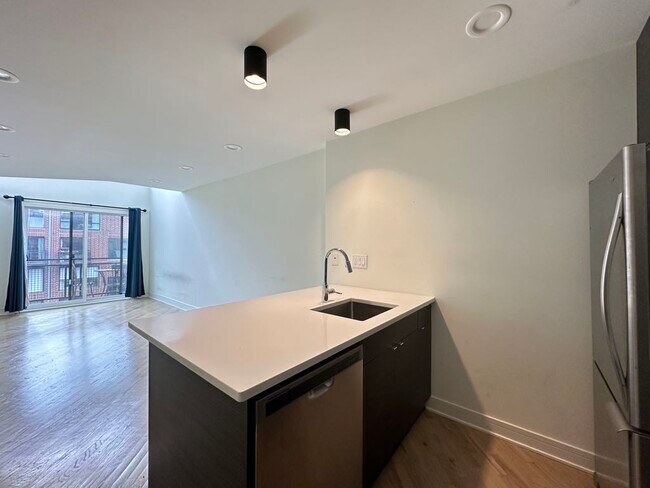 Foto del edificio - 843 W Grace St