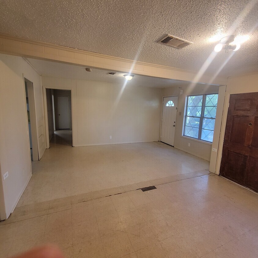 Foto principal - 1107 S 10th St