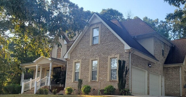 Building Photo - 6640 Ashebrooke Dr
