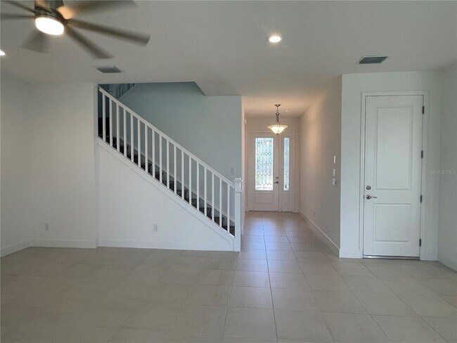 Building Photo - 3072 Hollow Hickory Pl
