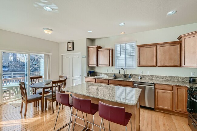 Building Photo - Furnished 4 Bedroom in Anthem Highlands