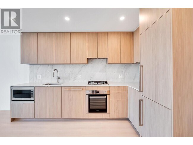 Photo du bâtiment - 626-2626 Claremont St