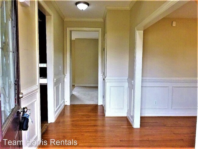 Building Photo - 3 br, 2.5 bath House - 121 Reece Drive