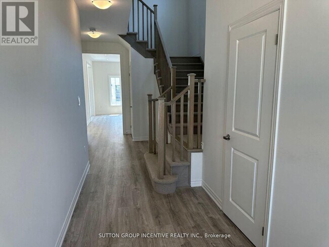 Photo du bâtiment - 231 Prescott Dr