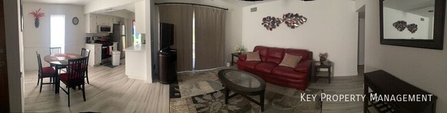 Building Photo - 1405 E Vegas Valley Dr