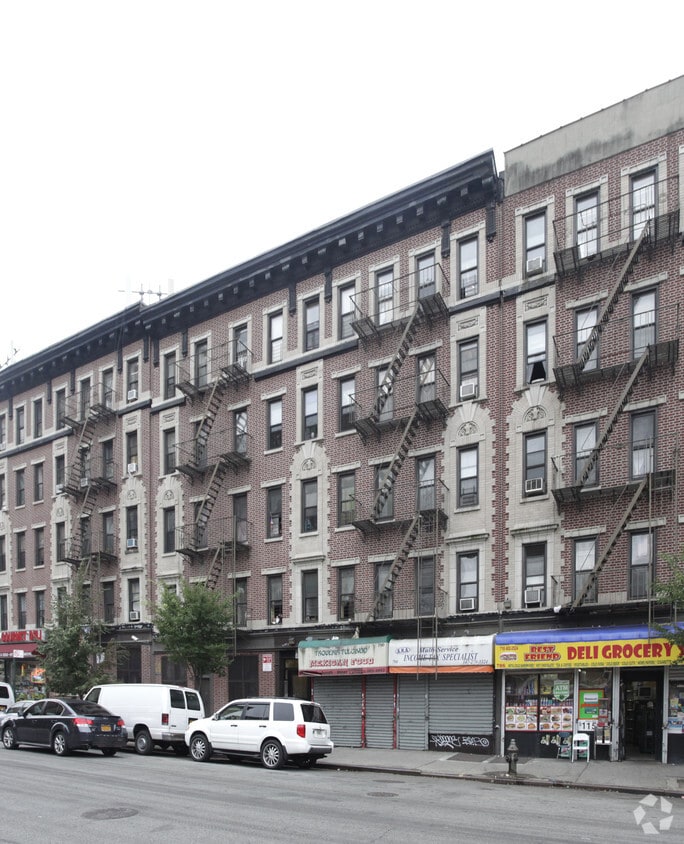 Primary Photo - 790 E 152nd St