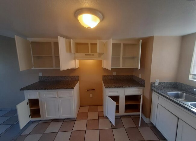 Foto del edificio - 612 8th St unit B