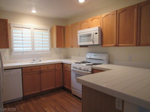 Building Photo - 401 Amber Pine St