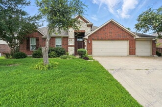 Building Photo - 3011 Clear Springs Dr