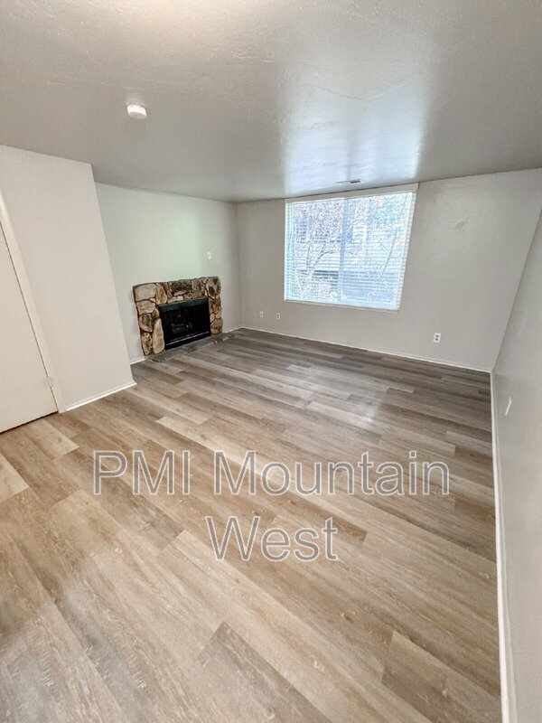 Building Photo - 528 S 1100 E