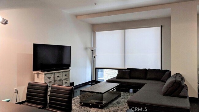Foto del edificio - 655 S Hope St