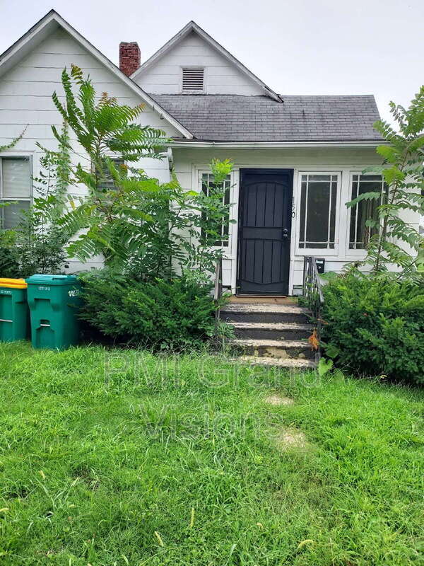 Primary Photo - 1505 E Main St
