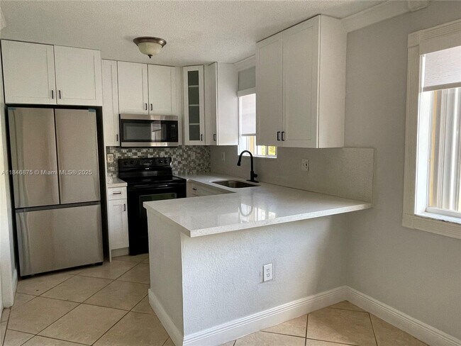 Foto del edificio - 13407 SW 154th St