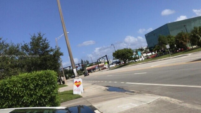 Foto del edificio - 1845 Pembroke Rd