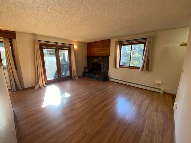 Foto del edificio - Convenient UMED District Condo - (2) Bed, ...