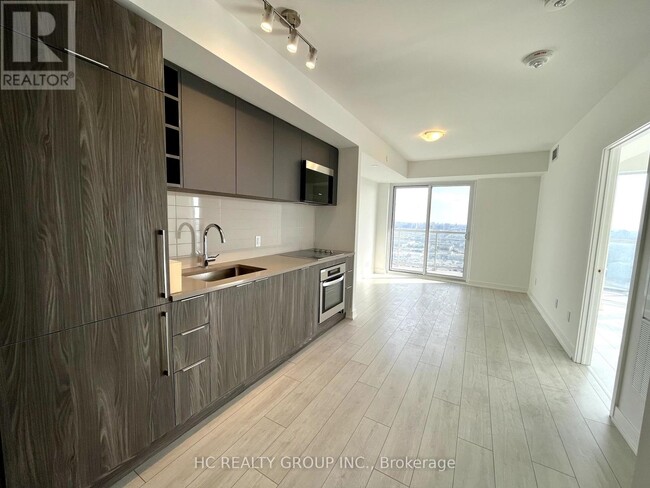 Building Photo - 2031 Kennedy Rd