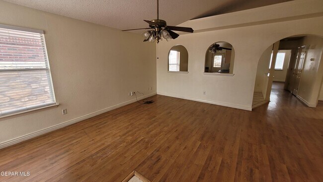 Building Photo - 3457 Carlos Moran Ct