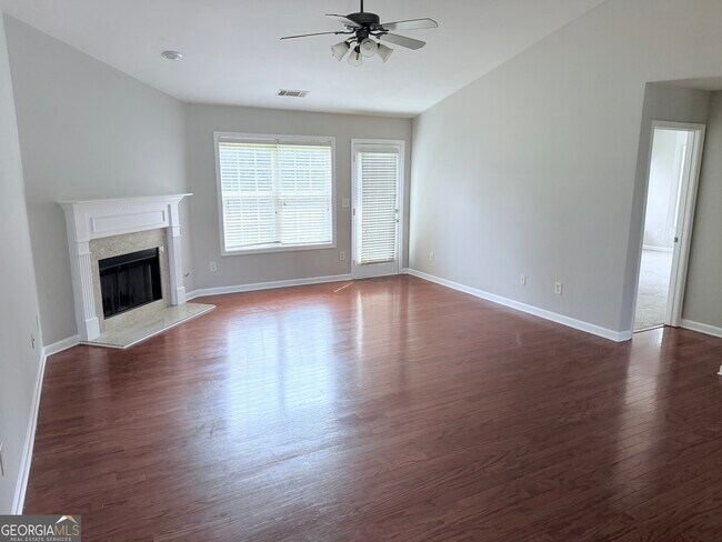 Building Photo - 3816 Landing Terrace