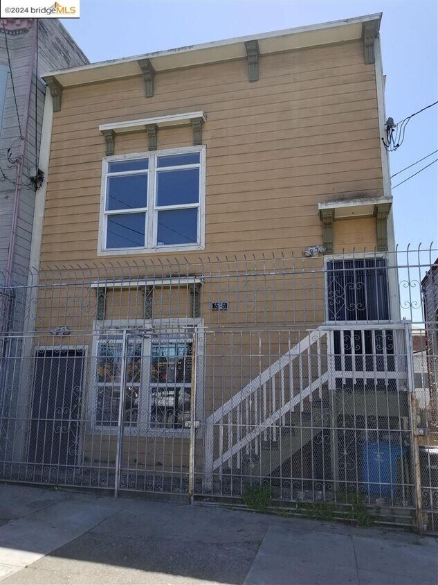 Foto principal - 1657 La Salle Ave