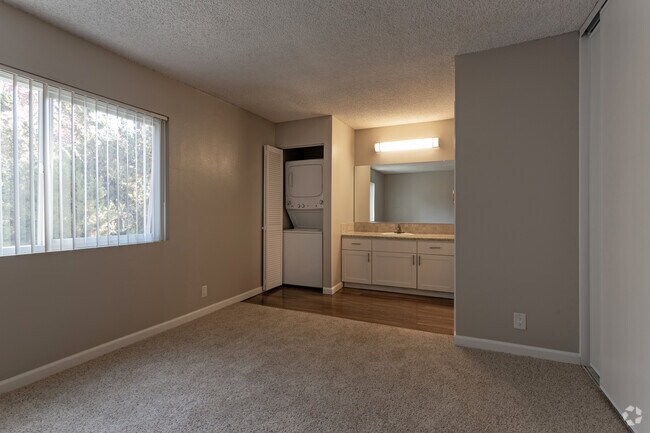 2 habitaciones, 1,5 baños - 1233 pies cuadrados - Latitude Apartment Homes