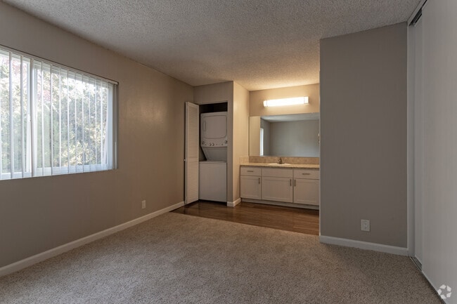 2BR, 1.5BA - 1233 SF - Latitude Apartment Homes