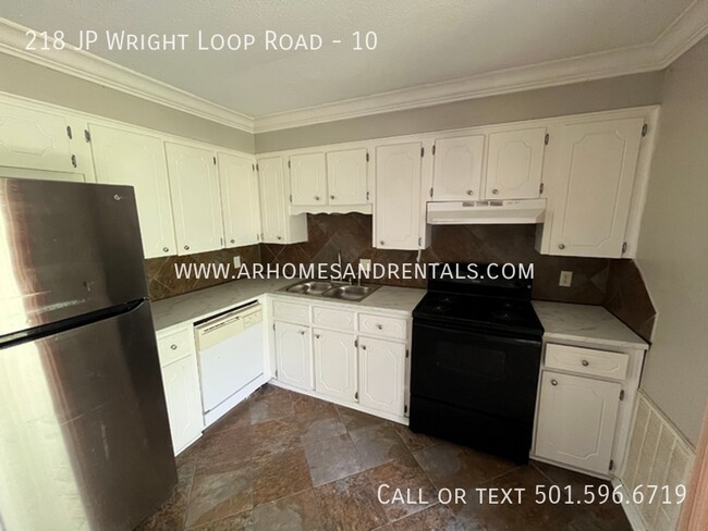 Foto del edificio - 218 N J P Wright Loop Rd