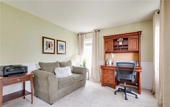 Foto del edificio - 420 Green Hollow Ln