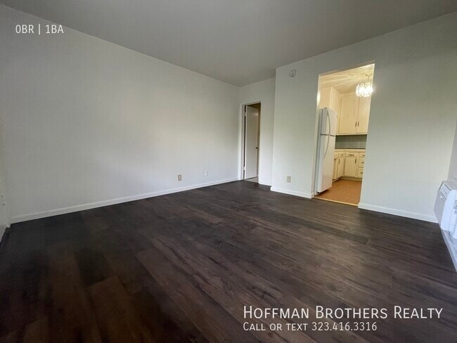 Foto del edificio - 14617 Gilmore St