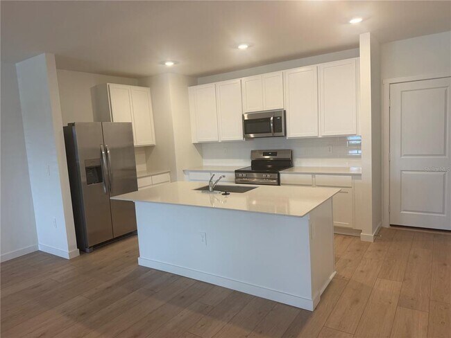 Building Photo - 4493 Elliotts Astor Blvd