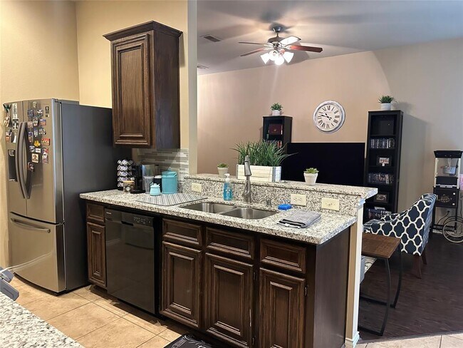 Foto del edificio - 16507 Cheshire Grove Ln