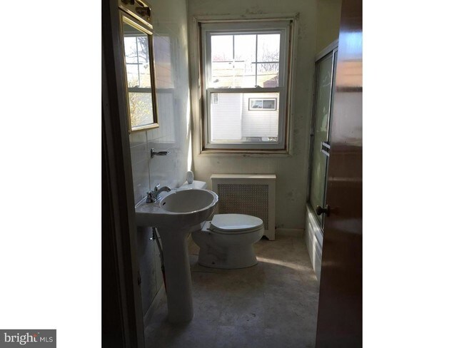 Foto del edificio - 1715 Hazel Ave