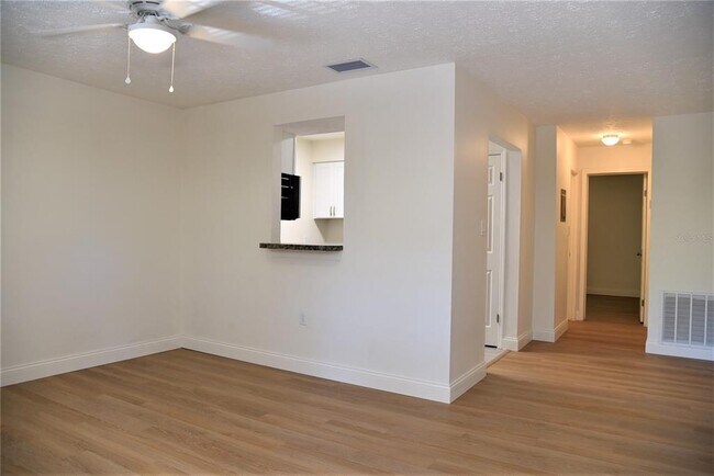 Foto del edificio - 3111 W Horatio St