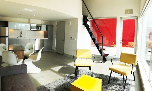 TALL ceilings live/work LOFT - 1642 University Ave