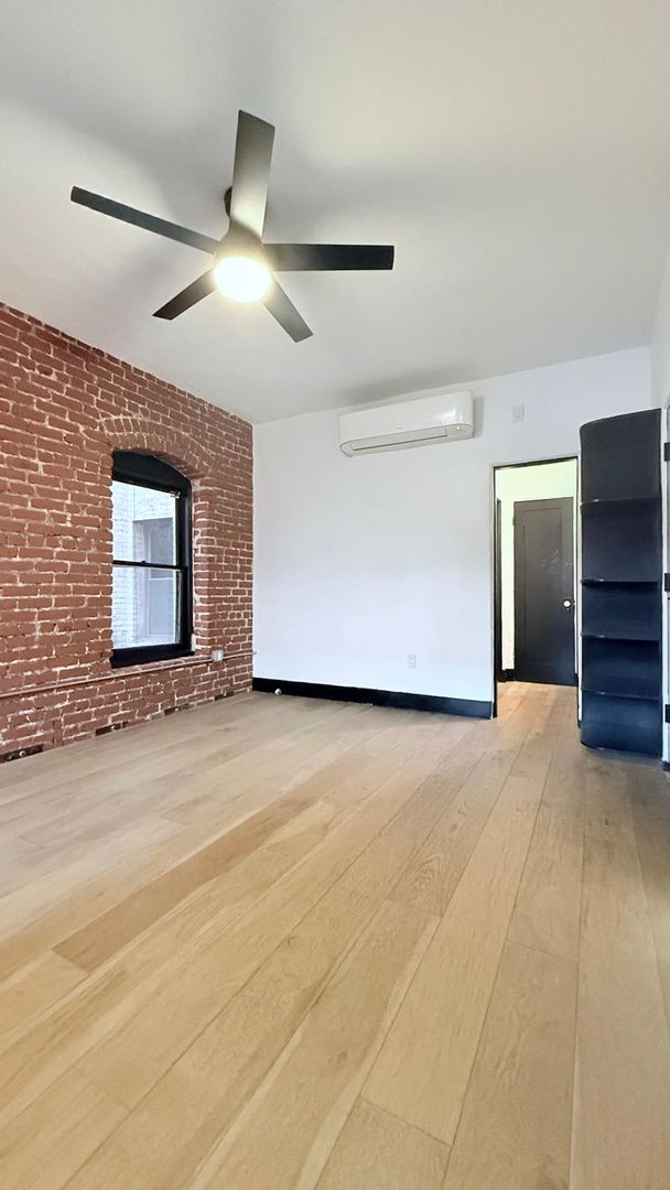 Foto del interior - Casa Real