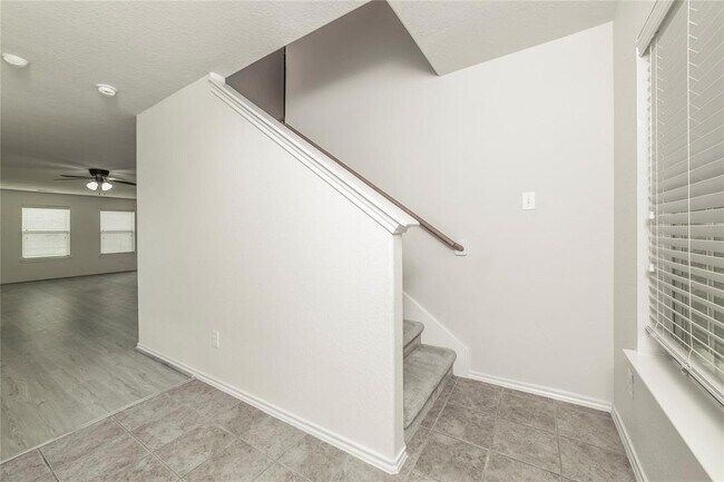 Building Photo - 6642 Haven Forest Ln