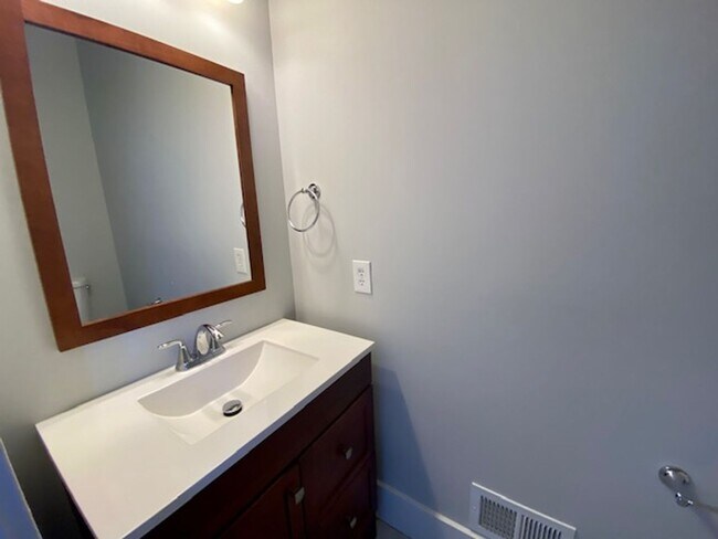 Building Photo - Contemporary Gem in the Heart of Fountain ...