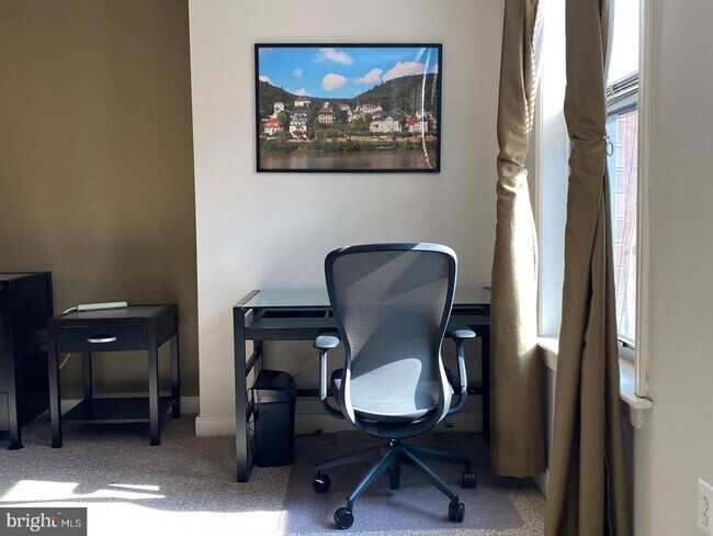 Foto del edificio - 616 E St NW