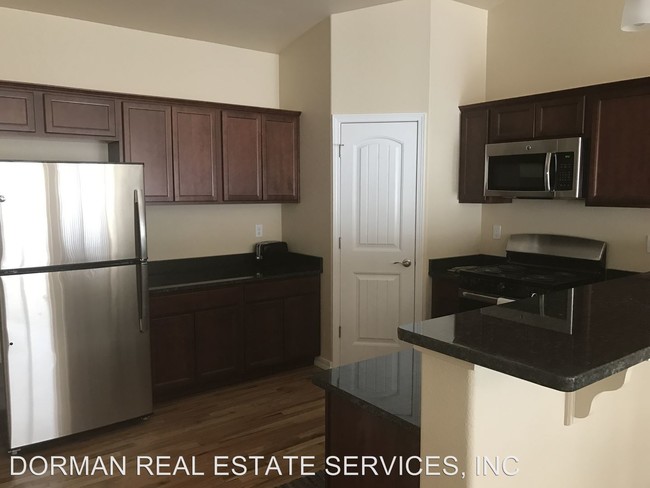 Foto del edificio - 2704 Harvest Ridge Hts