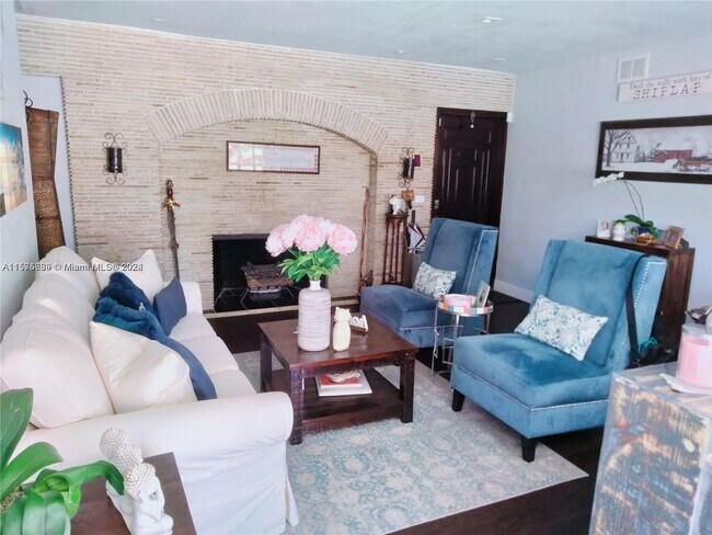 Foto del edificio - 8251 SW 34th Terrace