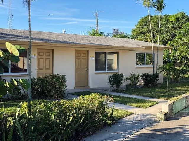 Building Photo - 222 SW 15th Ave