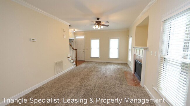 Building Photo - 3 br, 2.5 bath House - 316 Pine Nut Lane