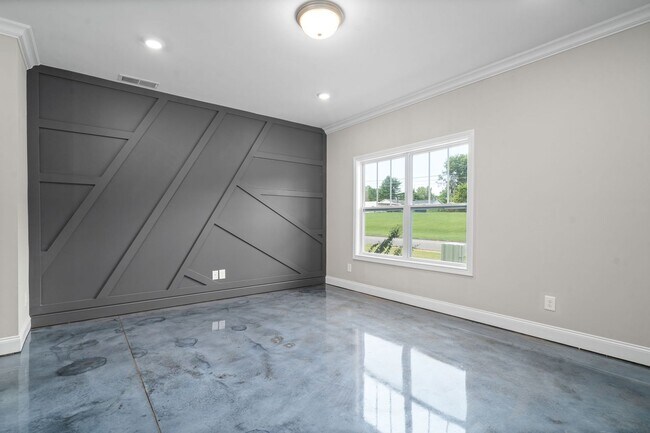 Foto del edificio - **COMING SOON** Spacious 3 Bedroom, 2.5 Bath Single-Family Homes — Nashville Style in Clarksville