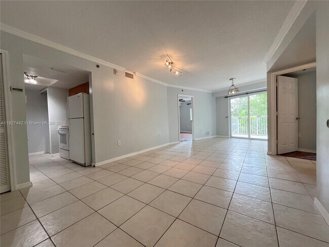 Foto del edificio - 2415 NW 16th St Rd